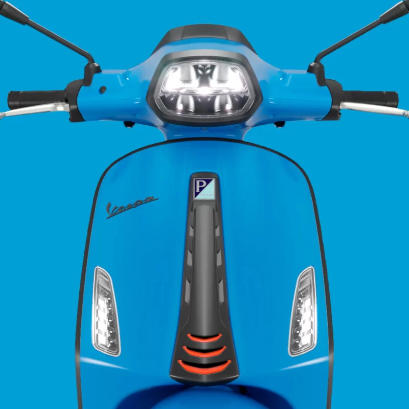 Vespa_Facelift_SPRINT-50-S_BLU-ECLETTICO_Wall-Image_1920x1440_CloseUp-Ruota-ant_1